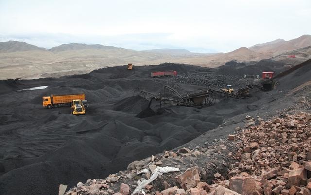 神木煤炭过度开采致采空区成患 村民生活面临窘境