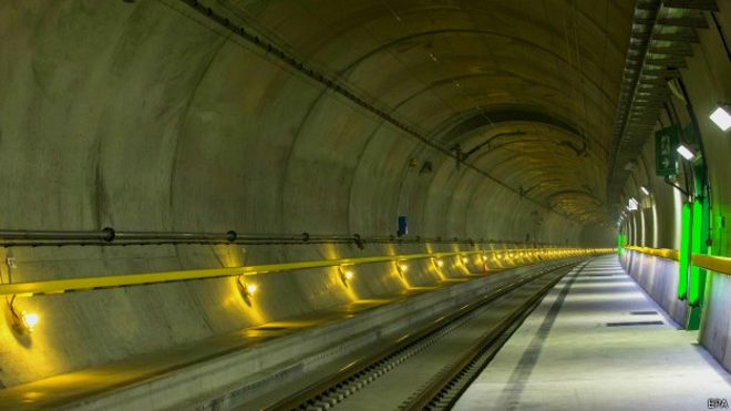 中国铁路最长隧道排名_中国最长的铁路车次_中国最长铁路线车次